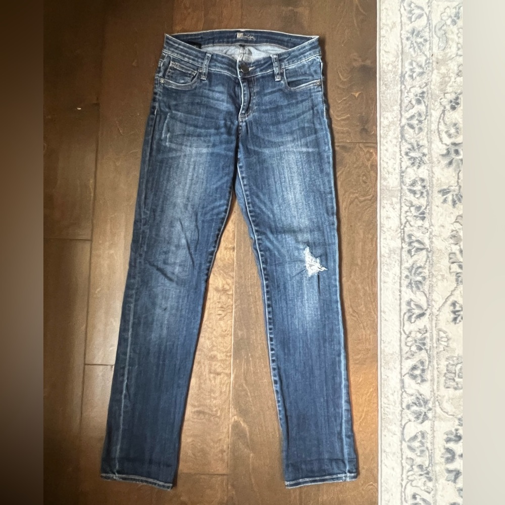 Kut From the Kloth straight leg jeans. Size 2